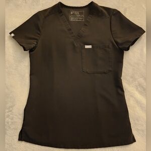 FIGS Catarina One-Pocket Scrub Top